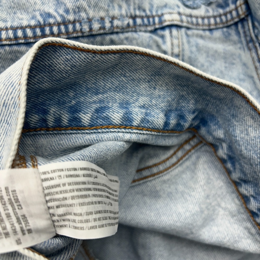 Abercrombie & Fitch Denim Jacket Womens Sz L Trucker Distressed Jean‎ Jacket - Picture 11 of 11